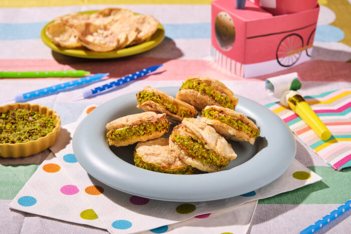 Piccole cialde al mais con Spuntì al Tonno