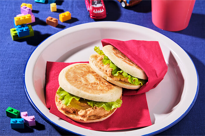 Tigelle con Spuntì al Tonno e Pomodoro